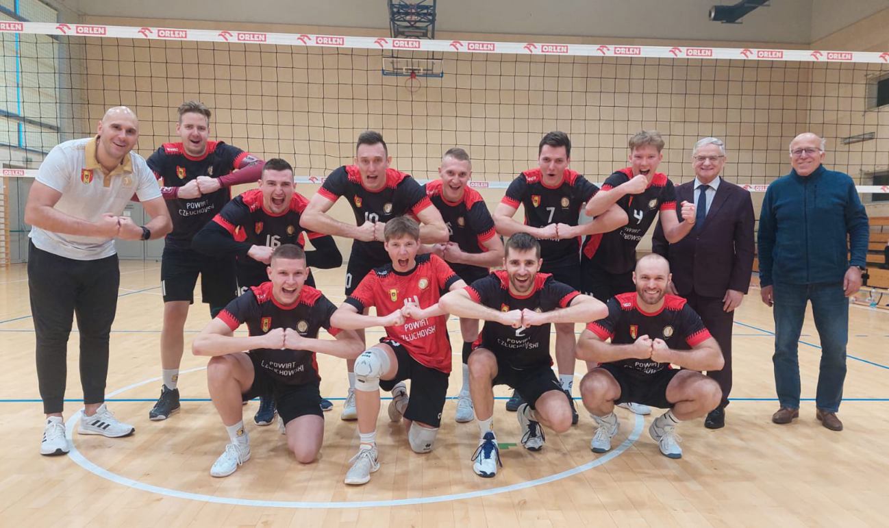 Siatkarze PTPS-u Człuchów powalczą o awans do II ligi, a bobsleiści Kolejarza Chojnice czekają na tor treningowy