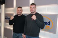 Mówimy o "królowej sportu" i królewskiej kategorii w boksie. Brylowski, Wróblewski i Gruchałowie w Weekend FM