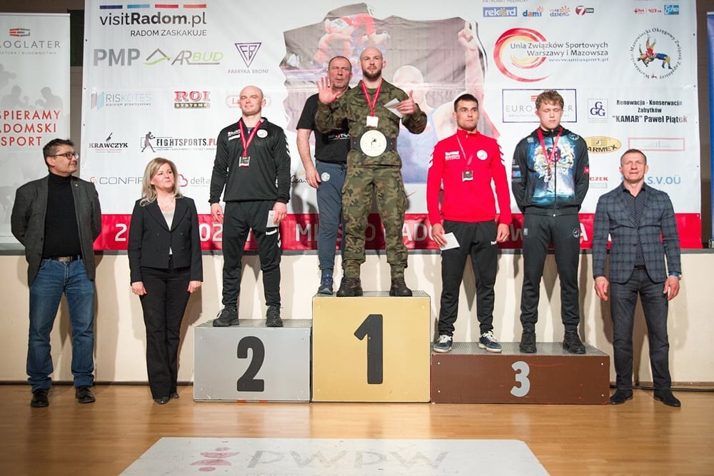 "Żadnych niespodzianek. Dominacja". Arkadiusz Kułynycz znów najlepszy w Polsce. Dziewiąty złoty medal zapaśnika pochodzącego z Miastka