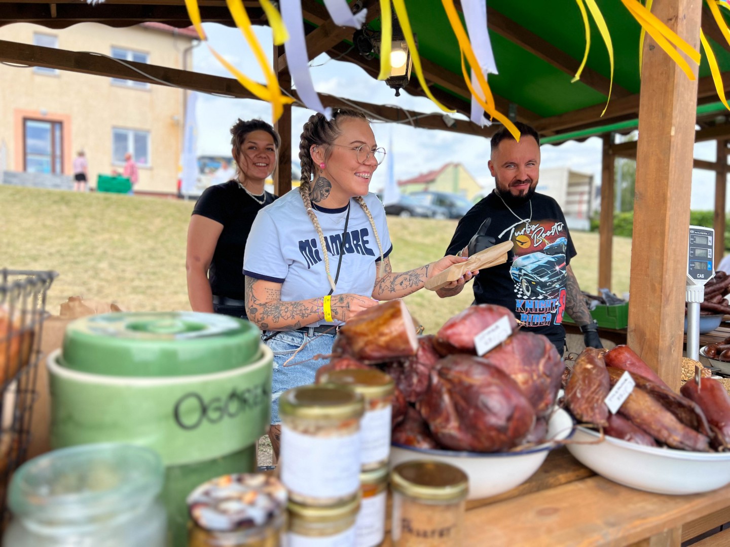 "Cały region na jednej patelni". Wystartował 10. Festiwal Kiszewskie Smaki. Nadajemy ze Starej Kiszewy