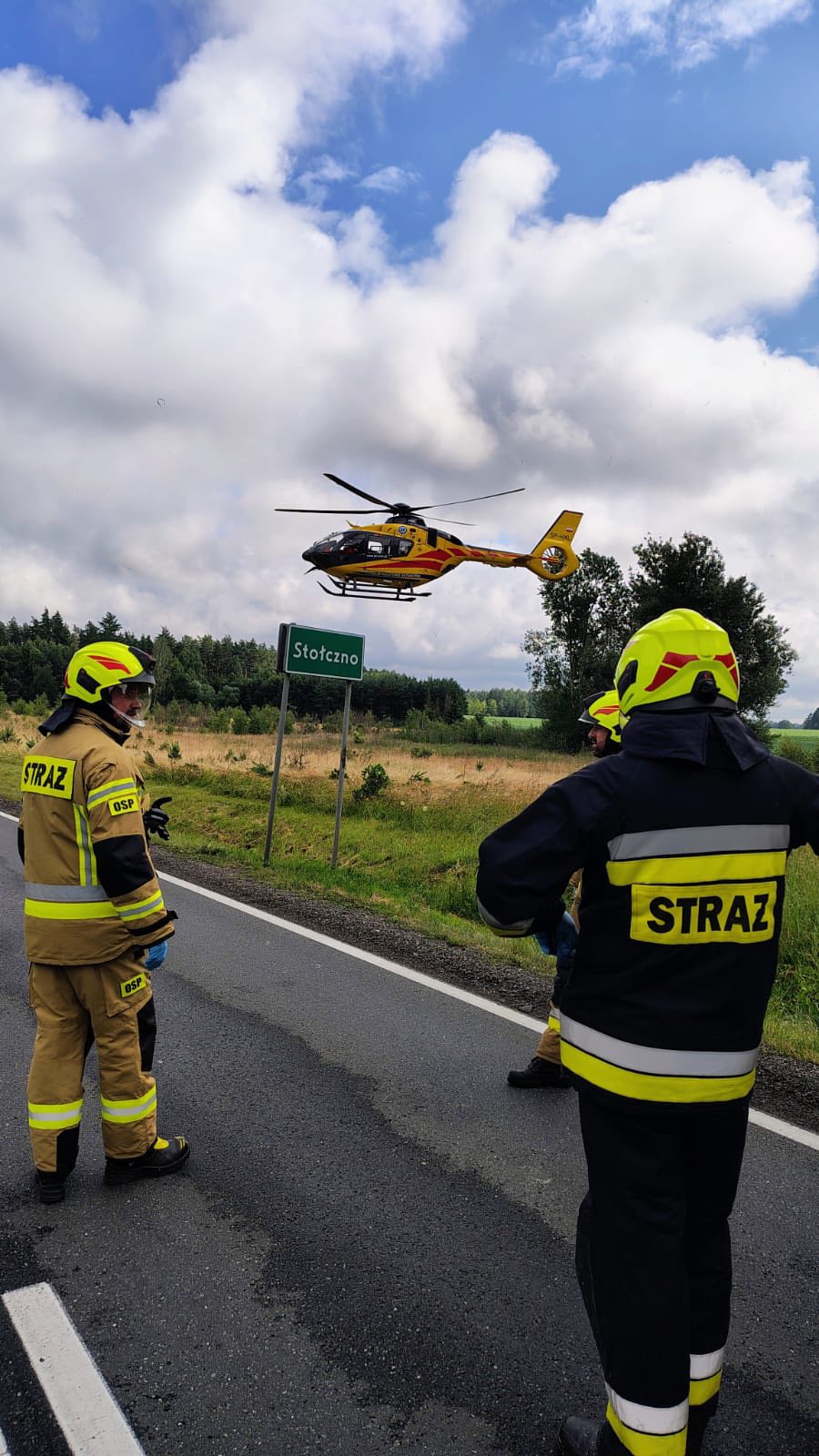 Tragiczny wypadek na DK 25 w Stołcznie w gminie Człuchów. Nie żyje jedna osoba, pięć jest rannych (AKTUALIZACJA, FOTO)