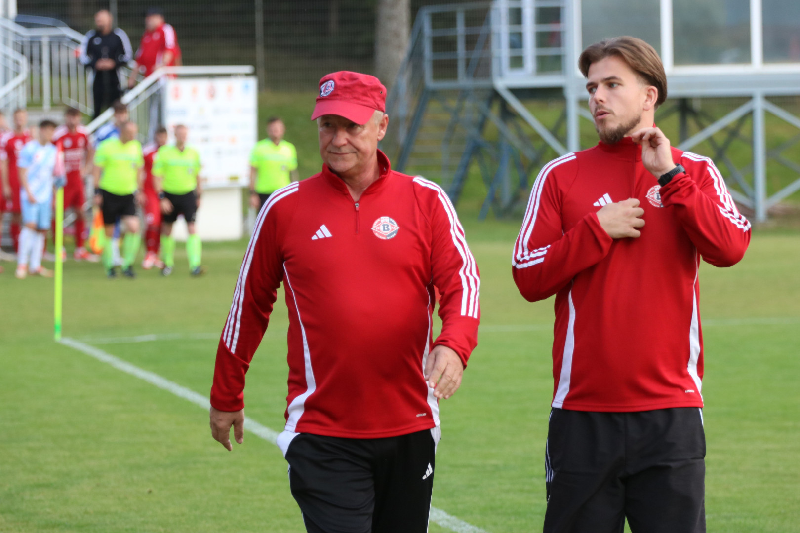 Dlaczego trener Bytovii został zwolniony? Z jakich przyczyn odchodzi szkoleniowiec Red Devils Ladies Chojnice? Posłuchaj komentarzy