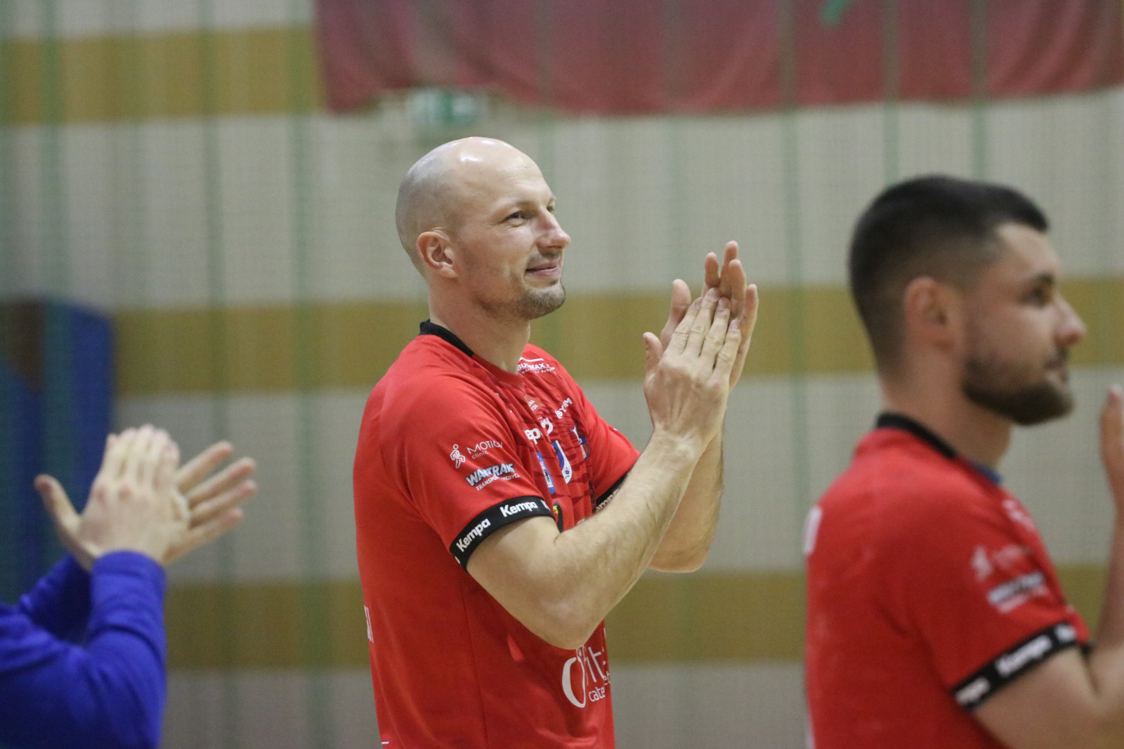 "Niech żałują ci, którzy nie przyszli". Przeżyjmy to jeszcze raz. Posłuchajcie reportażu o tym, jak Chojniczanka ograła Koronę Kielce