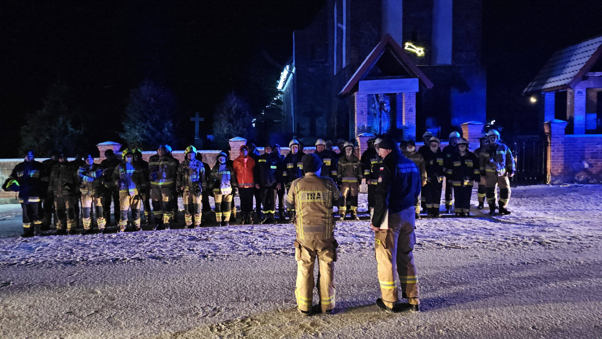 Nocne poszukiwania w Ostrowitem, w gminie Chojnice i w Grzymisławu, w gminie Debrzno. Trzej mężczyźni odnalezieni (FOTO)
